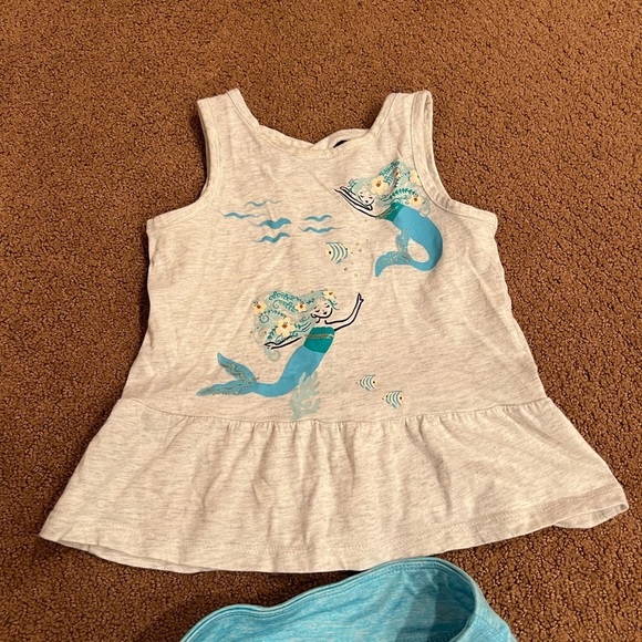 Carter’s Girls Mermaid Tank Top and Shorts Set Size 3T - Picture 2 of 4